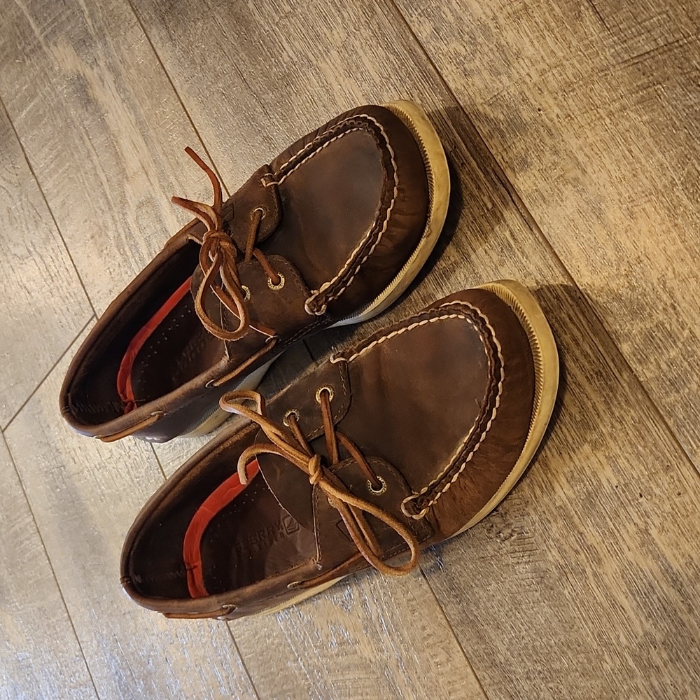 Sperry Topsider W8.5 Leather Loafers